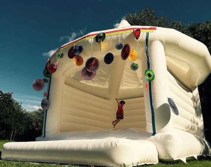 wedding moon bounce for new couples