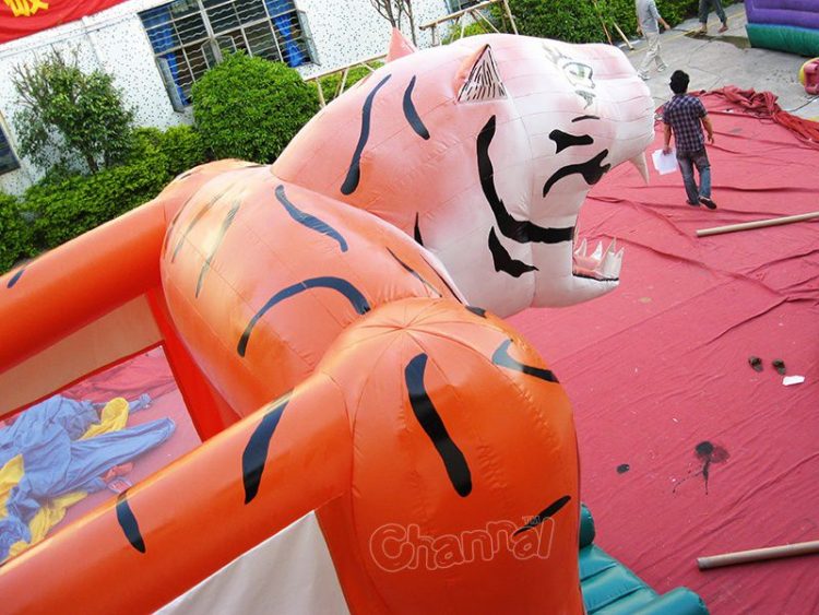 tiger head bouncy castle