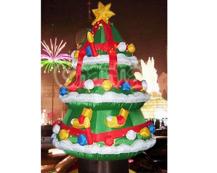 splendid inflatable christmas tree