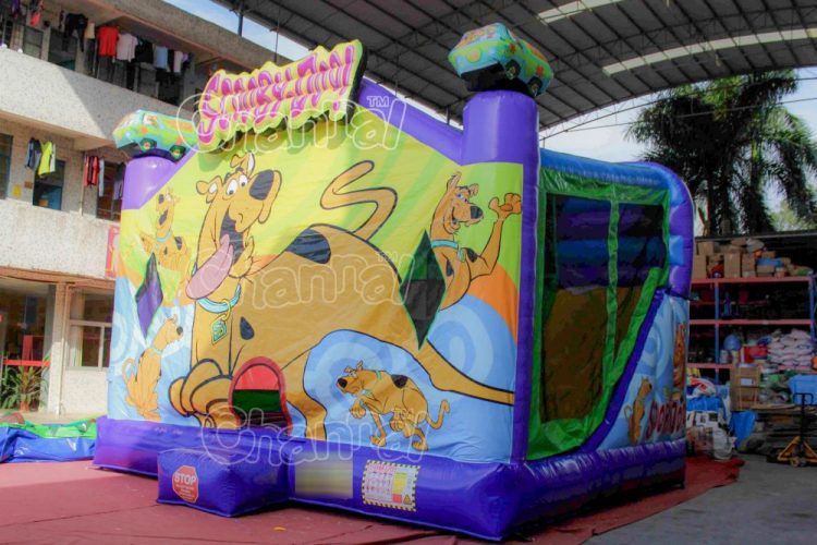 Scooby Doo inflatable combo