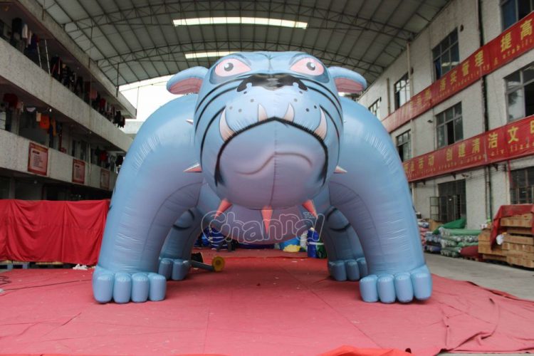 custom inflatable bulldog for football teams