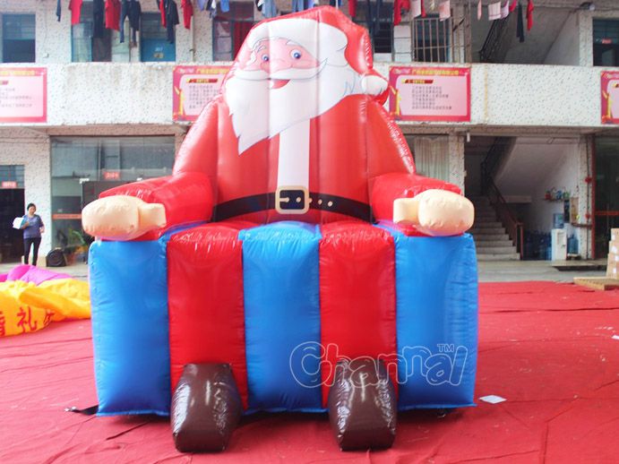 Santa Claus inflatable chair for kids' photos