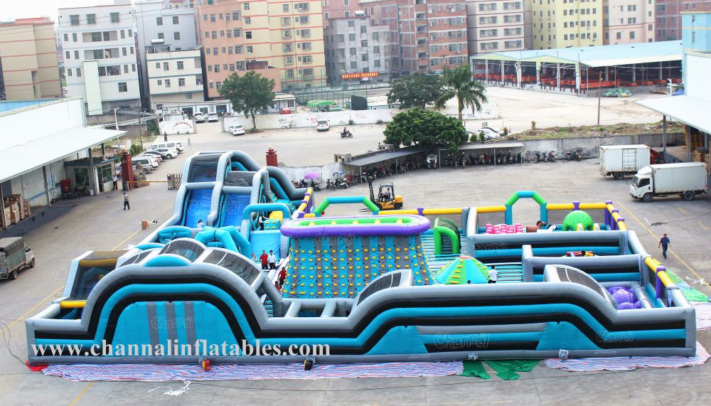 Anka Outdoor and Indoor Giant Inflatable Theme Park Inflatable