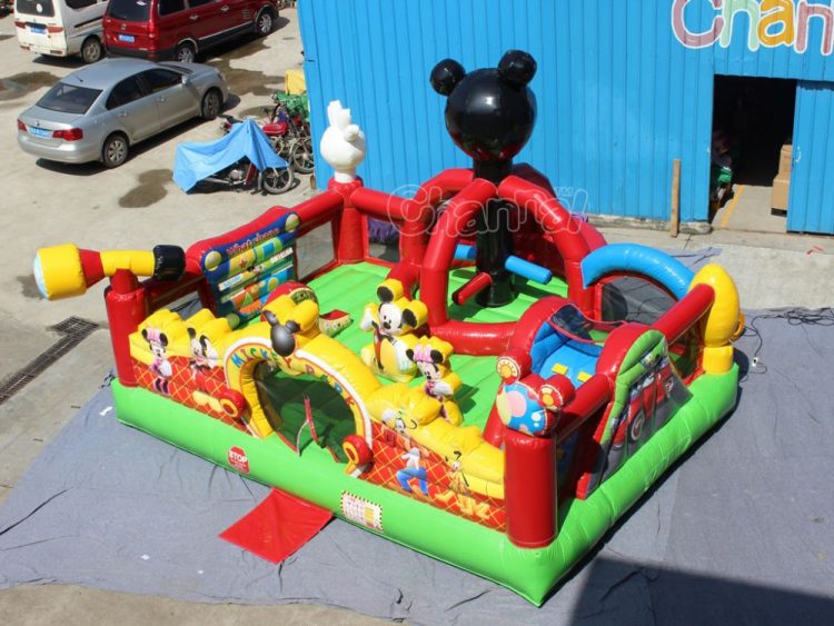 Mickey Mouse Clubhouse Obstacle Course Game - Carnival Games