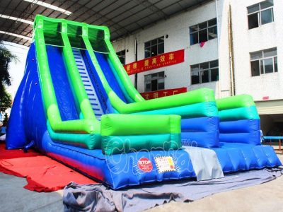 34 ft giant inflatable slide
