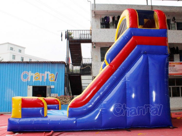 side view of 20 feet inflatable slide