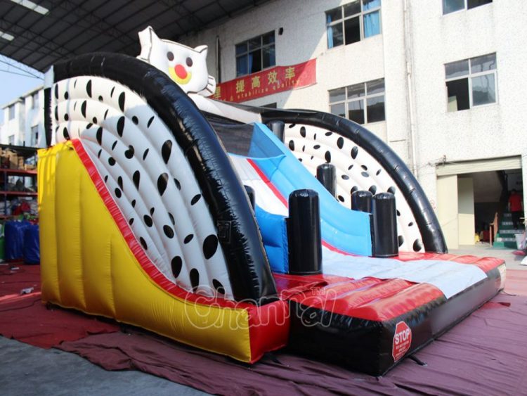 pop up obstacles on cat inflatable slide's climb steps