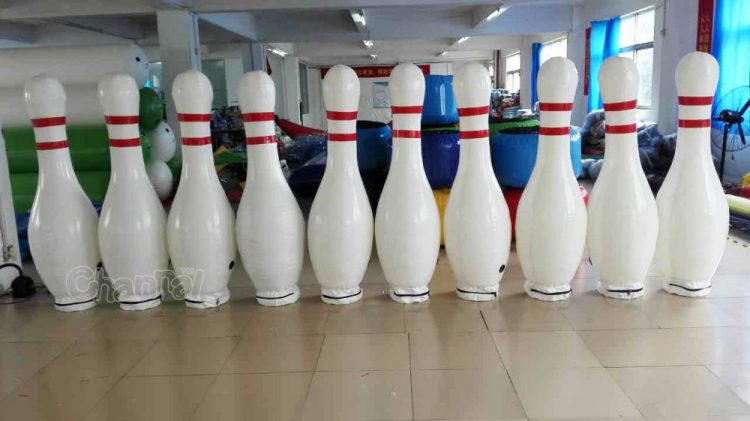 giant inflatable bowling pins set (10 pieces)