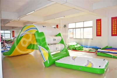 inflatable slide for inflatable water park