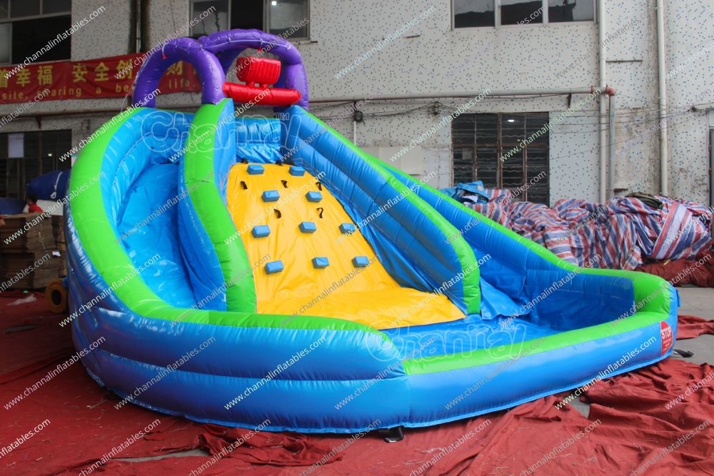 splash island inflatable water park