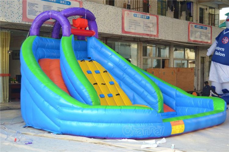splash island inflatable water park